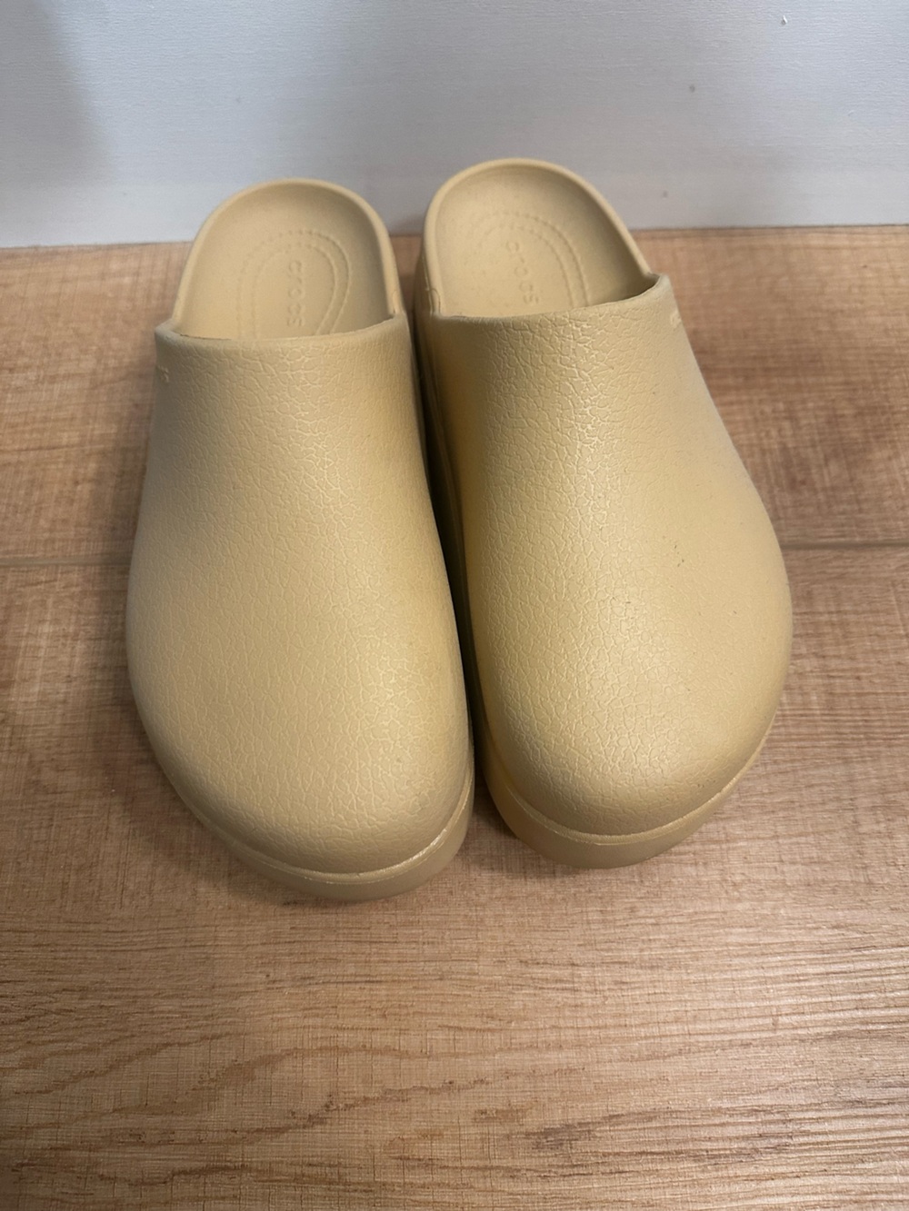 Dylan Platform CROCS